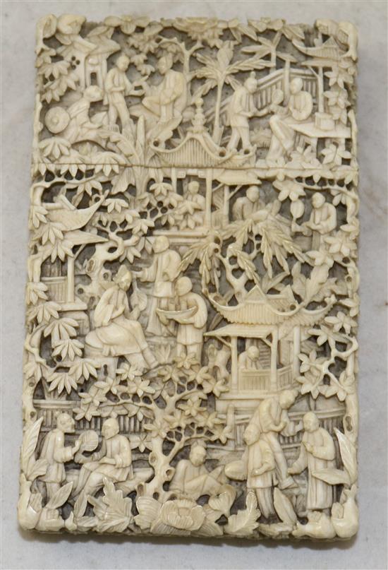 A Chinese export ivory card case, 19th century, 10.6cm